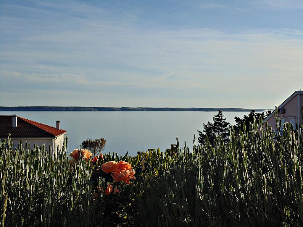 House Natali 70M From The Beach - Free Ev Top Up Rtina Esterno foto