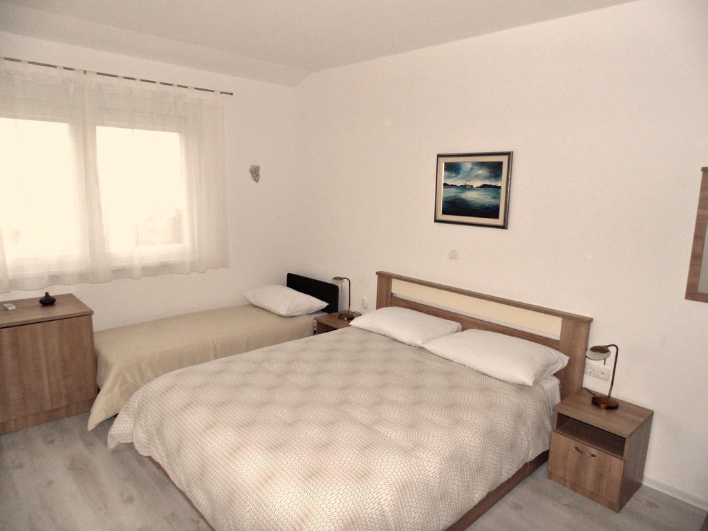 House Natali 70M From The Beach - Free Ev Top Up Rtina Esterno foto