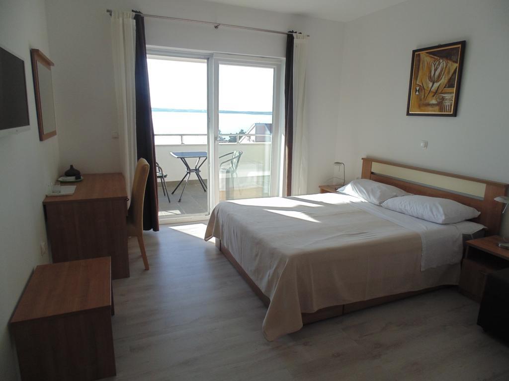House Natali 70M From The Beach - Free Ev Top Up Rtina Esterno foto