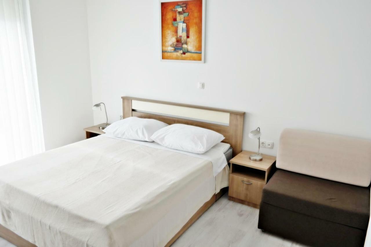 House Natali 70M From The Beach - Free Ev Top Up Rtina Esterno foto